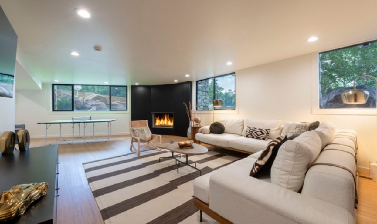 Adonis Abode — Citizen Builders