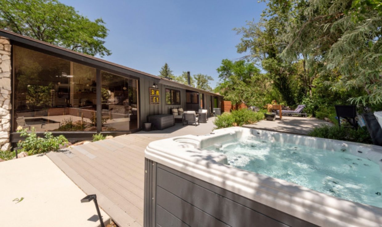 Adonis Abode — Citizen Builders